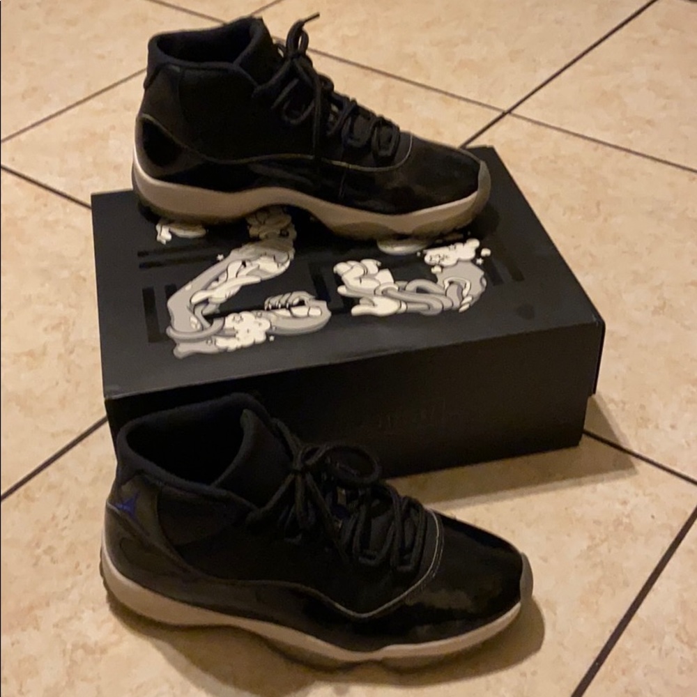 Space jam Jordan 11s